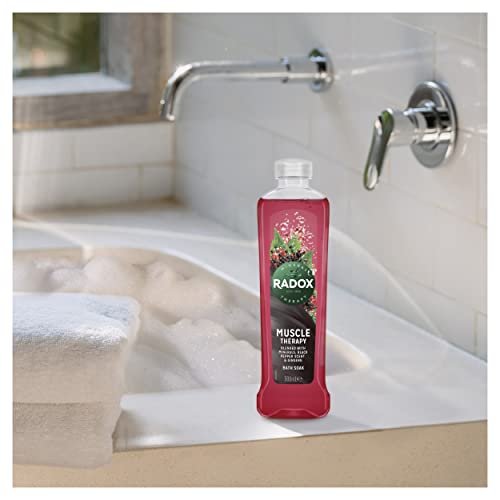 Radox Muscle Therapy Bath Soak with Black Pepper and Ginseng, 500ml