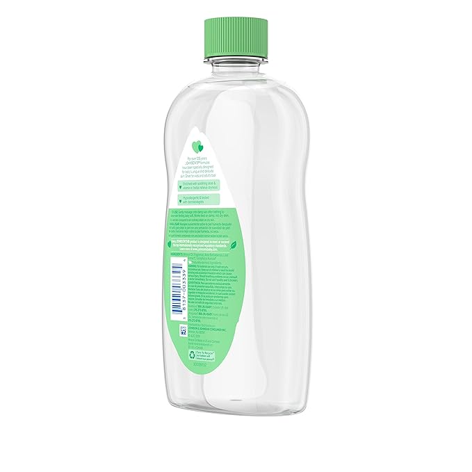 Johnson's Baby Oil, Mineral Oil with Aloe Vera & Vitamin E to help reduce Moisture Loss, Soothing, Moisturizing Baby Massage Oil, 20 fl. oz, 6 Pack
