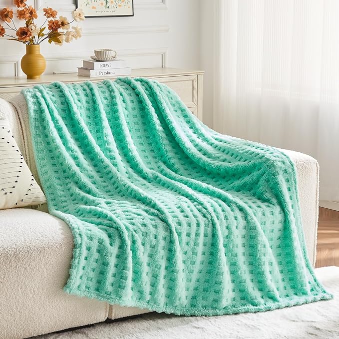 NEWCOSPLAY Super Soft King Blanket Aqua Premium Silky Flannel Fleece 3D Waffle Checkered Lightweight Bed Blanket All Season Use (Aqua, King(90"x110"))